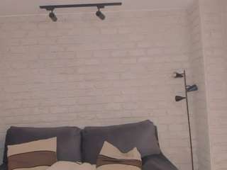 bellathompson live webcam show