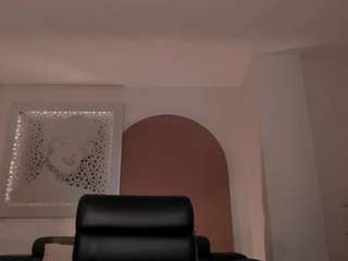 BellaThompson live webcam show