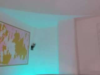 le modèle briannafox est en webcam porno dans un show sur le site camsoda, il possède les tags suivants: amateur,black hair,young adult,teen 18,striptease,strip,skinny,shaved pussy,sexy,orgasm,no smoking,no drinking,nature,fingering,feet,facial piercings,erotic dance,dildo,creampie,brown eyes