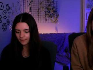 gloria-queen1's CamSoda show and profile