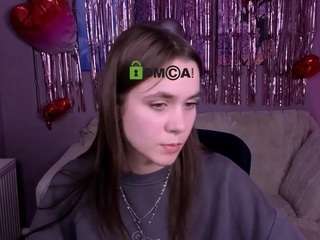 gloria-queen1, recent webcam model, live from Camsoda