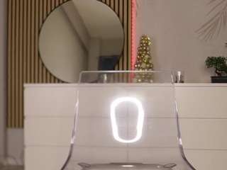 hottielillyxxx's CamSoda show and profile