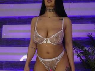 hottielillyxxx webcam