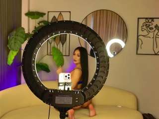 hottielillyxxx webcam