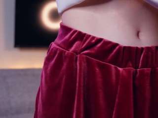 le modèle joettaklarin est en webcam porno dans un show sur le site camsoda, il possède les tags suivants: black hair,body massage,brown eyes,cock rating,dirty talk,flashing,skinny,small tits,solo show,striptease,hd