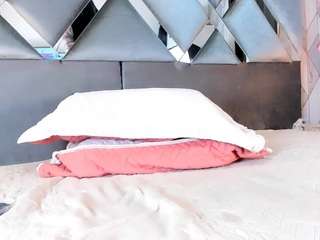 junescollins Live Webcam on CamSoda