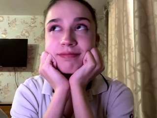 Live webcam model mozelleswaney on Soda Cams