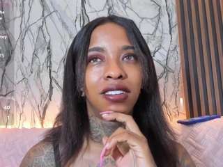 paulineefox Live Webcam on CamSoda