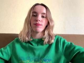 Live webcam model rhodaradke on Soda Cams