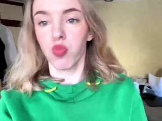 Live webcam model rhodaradke on Soda Cams