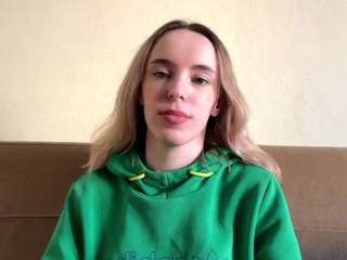 Live webcam model rhodaradke on Soda Cams