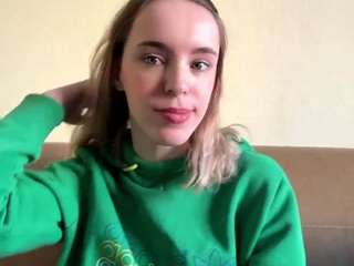 Live webcam model rhodaradke on Soda Cams