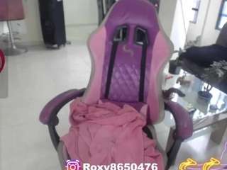 roxxyroxan's live room