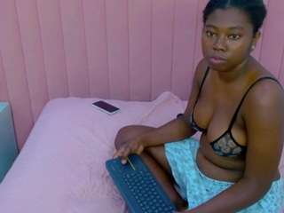 sabriana-smith live cam profile
