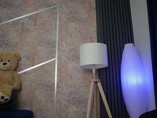 wow-megan live cam profile