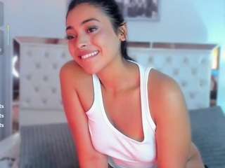 Live webcam model bellaa-joness on Soda Cams