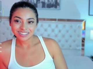 bellaa-joness webcam