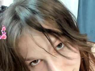 evelynnbrearley live cam profile