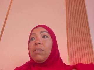 helen-camila's CamSoda show and profile