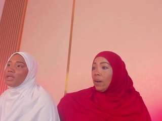 helen-camila's CamSoda show and profile