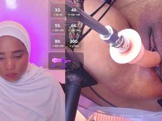 helen-camila's CamSoda show and profile