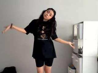 jerricastrada's CamSoda show and profile