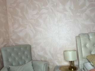 kasikominek's CamSoda show and profile