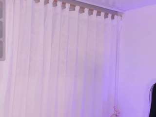 manyaa1 Live Webcam on CamSoda