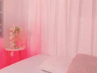 le modèle manyaa1 est en webcam porno dans un show sur le site camsoda, il possède les tags suivants: anal toys,lovense,toys,striptease,smoking,shaved pussy,ride torso,public,pov,orgasm,nipple piercings,black hair,naked,lingerie,green eyes,erotic dance,drinking,dirty talk,dildo,deepthroat