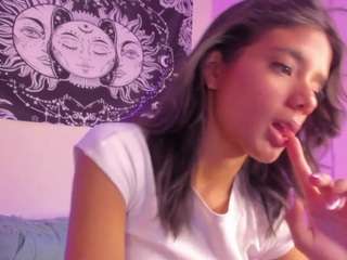 le modèle samirose est en webcam porno dans un show sur le site camsoda, il possède les tags suivants: african,mexican,young adult,toys,tiny tits,teen 18,tease,tattoos,spank,orgasm,no smoking,no drinking,nipple piercings,muscular,lovense,anal toys,lean,latin,genital piercings,gape