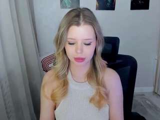 unforgettableali... Live Webcam on CamSoda