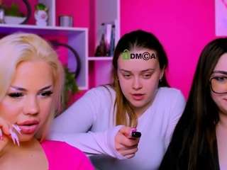 alexa-bonni's CamSoda show and profile