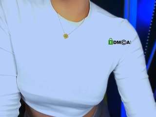 le modèle alexa-bonni est en webcam porno dans un show sur le site camsoda, il possède les tags suivants: ass,spank,normal,oil,orgasm,sexy,skinny,smoking,solo show,sph,mistress,strip,striptease,tattoos,tease,teen 18,twerk,young adult,blondie,naked