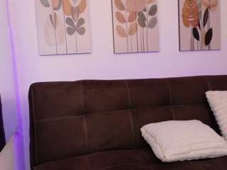 cherry-doll7's CamSoda show and profile