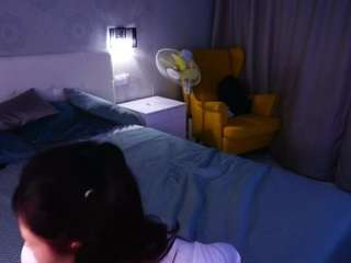 gladismoc's CamSoda show and profile