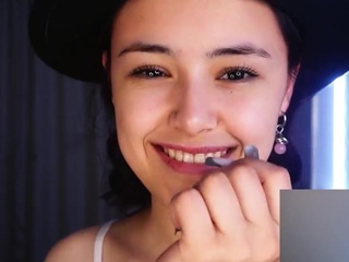 gladismoc's CamSoda show and profile