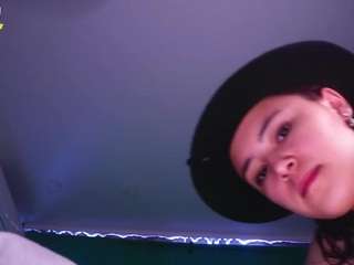 gladismoc's CamSoda show and profile