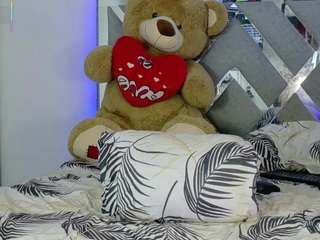 hinatta-smiler live webcam show