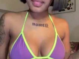 hopefrench Live Webcam on CamSoda