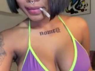 Live webcam model hopefrench on Soda Cams