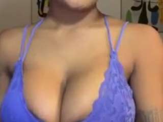 Live webcam model hopefrench on Soda Cams