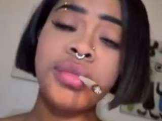 hopefrench Live Webcam on CamSoda