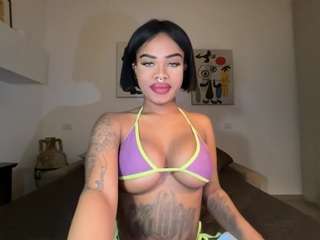 hopefrench Live Webcam on CamSoda