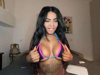 Hopefrench's cam show statistics and live stream