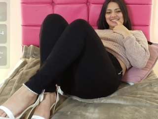 Live webcam model ivonneross on Soda Cams