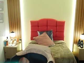 ivonneross's CamSoda show and profile