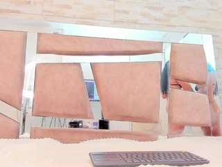 Kendall-Grace live webcam show