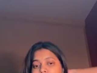 rajbeuty57 Live Webcam on CamSoda