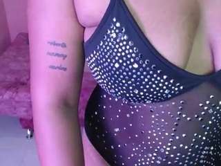 chabelita-165's CamSoda show and profile