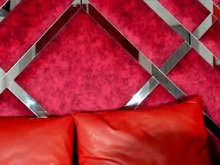 chrisstinfoxx Live Webcam on CamSoda